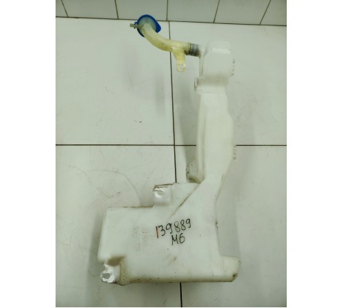 Бачок омывателя лобового стекла