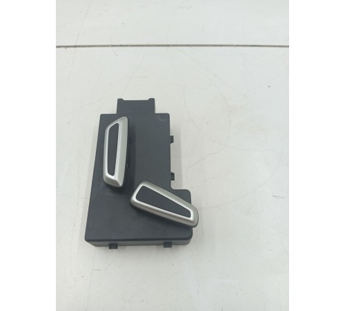 Блок управления сиденьем передний левый