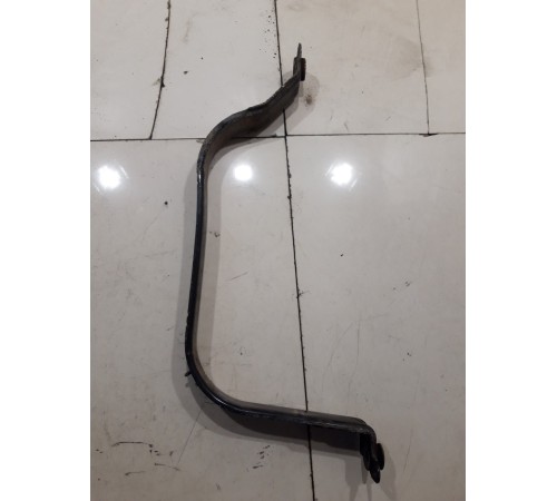 Крепление топливного бака