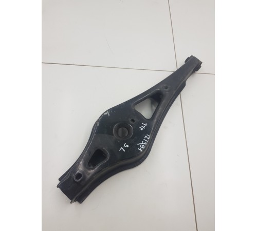 Рычаг подвески задний левый нижний