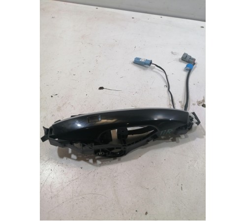 Ручка двери передняя правая наружная