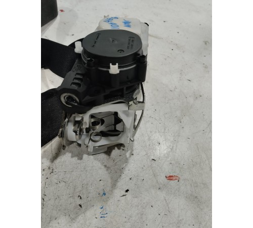 Ремень безопасности (передний левый)