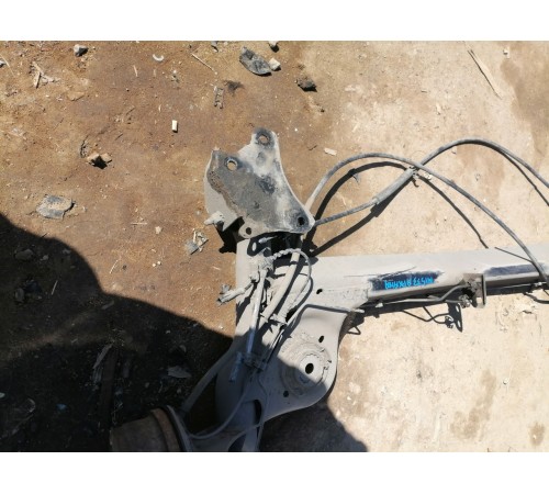 Балка подвески задняя в сборе