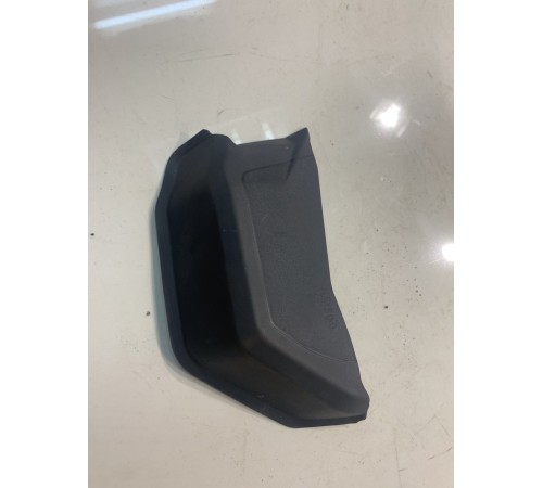 Заглушка кузова (задняя, левая)