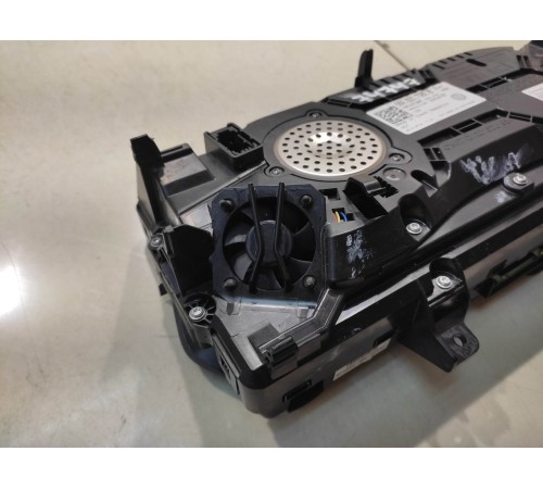 Панель приборов