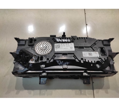 Панель приборов