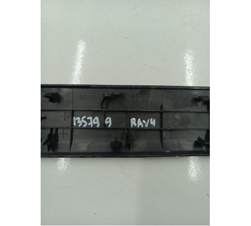 Накладка двери  задняя правая