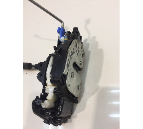 Замок двери задний правый