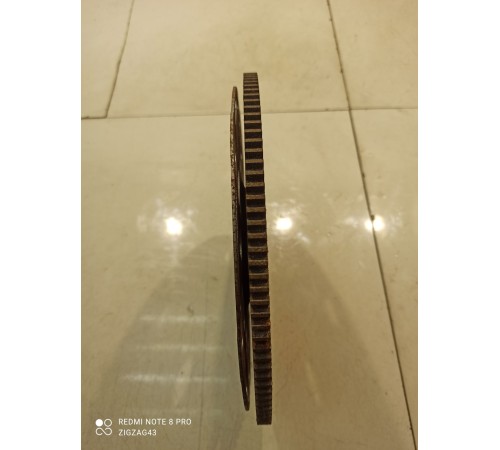 Маховик двигателя