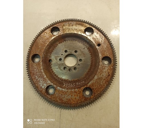 Маховик двигателя