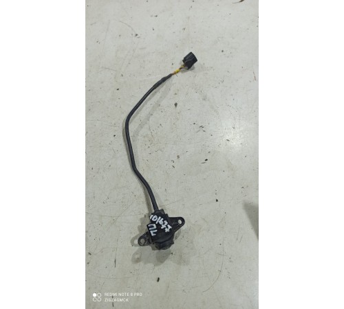 Парковочная камера в зеркало левая