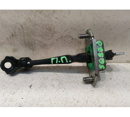 Ограничитель двери передней правой