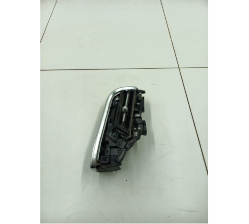 Воздушный дефлектор левый