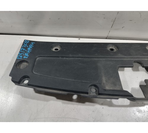 Накладка замка капота