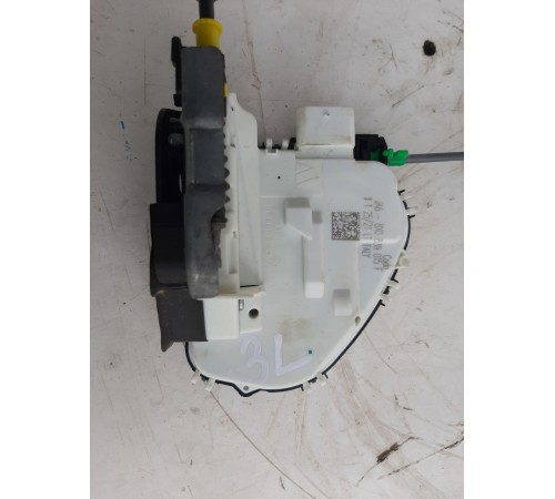 Замок двери (задний левый)