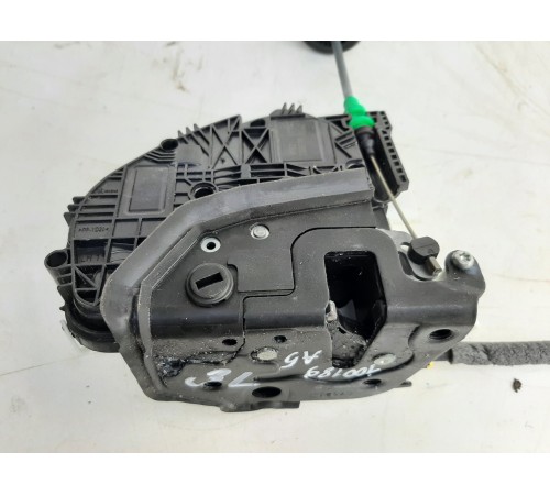 Замок двери (задний левый)