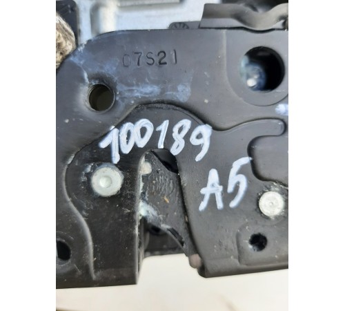 Замок двери (задний левый)