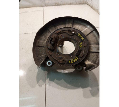 Поворотный кулак (задний, левый)