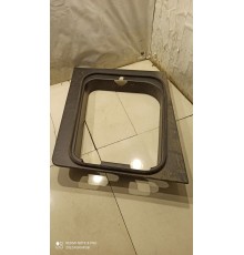 Накладка (облицовка) дополнительного переднего левого вещевого отделения