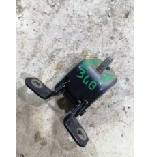 Петля двери задняя левая верхняя