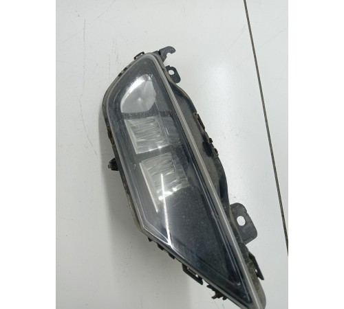 Фара ПТФ правая