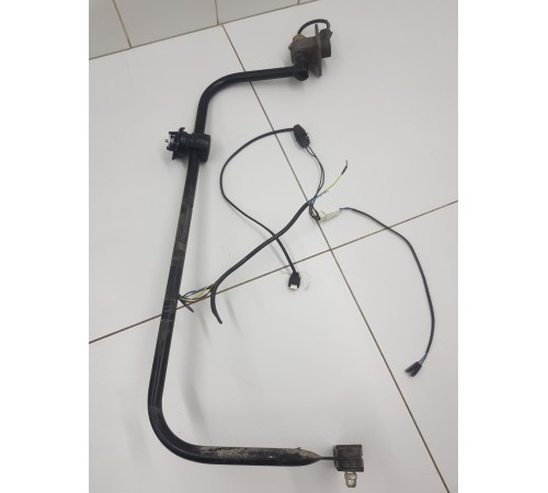 Кронштейн крепление зеркало бокового вида левый