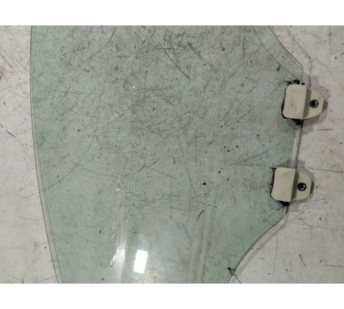 Стекло двери переднее левое