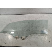 Стекло двери переднее левое