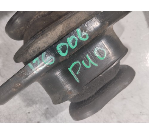 Опора двигателя передняя