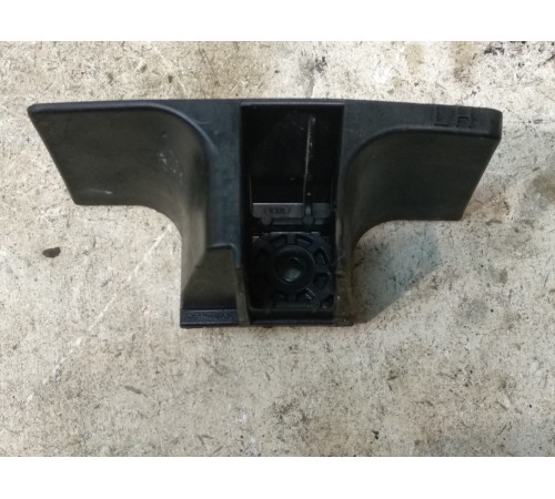 Направляющая переднего усилителя левая