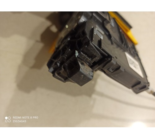 Замок двери (передней левой)