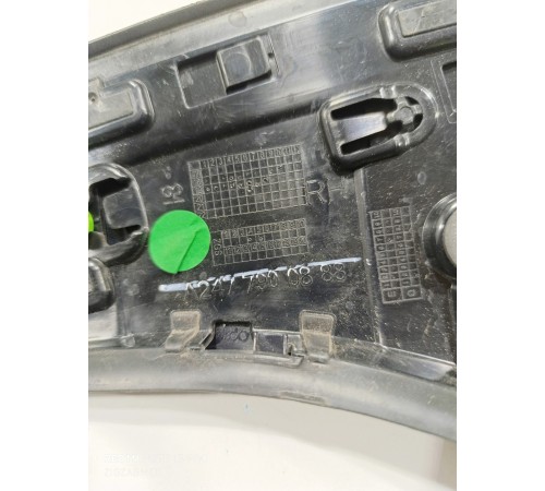 Накладка крышки багажника правая