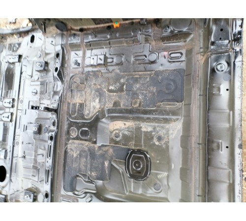 Ниша пола багажника