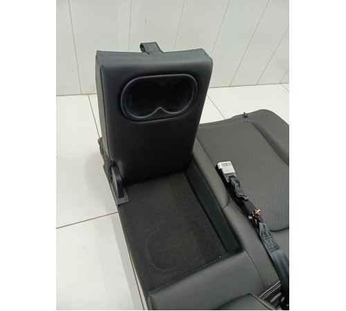 Задний ряд сидений