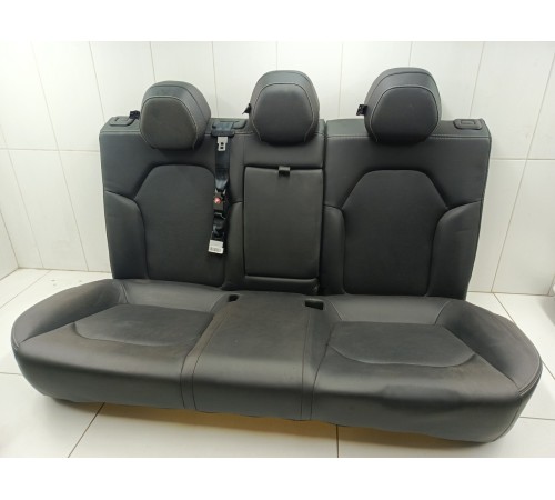 Задний ряд сидений