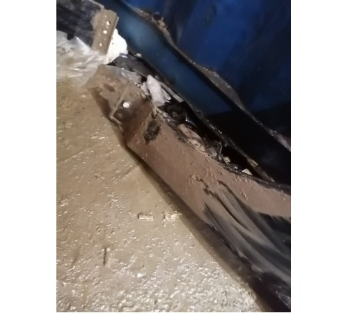 Крыло переднее левое