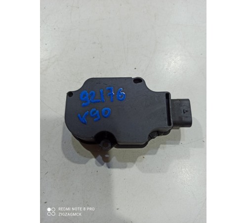 Моторчик заслонки радиатора