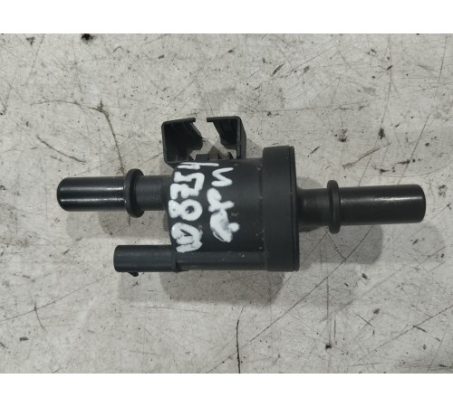 Клапан вентиляции топливного бака