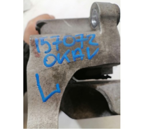 Опора двигателя левая