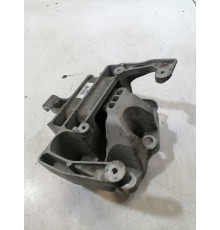 Опора двигателя левая