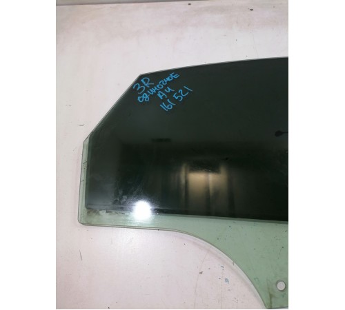 Стекло двери заднее правое