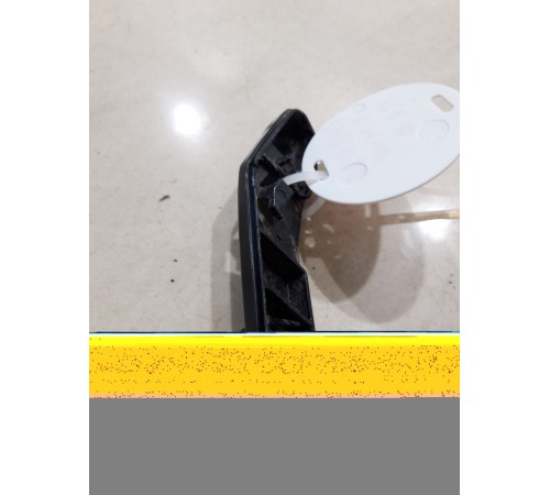 Направляющая переднего бампера левая верхняя