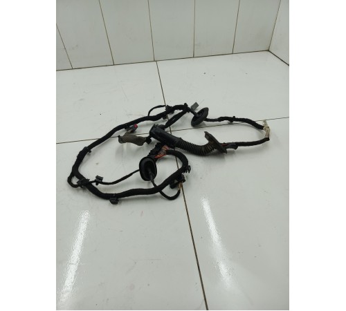 Электропроводка двери передняя левая