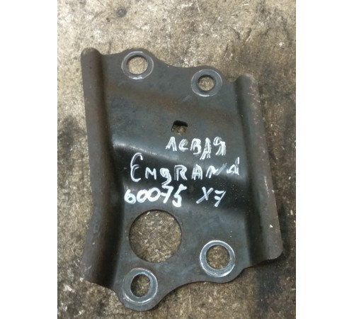 Кронштейн переднего стабилизатора левый