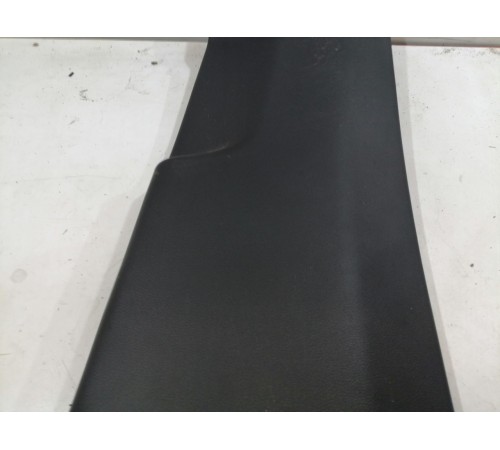 Обшивка центральной стойки правая нижняя