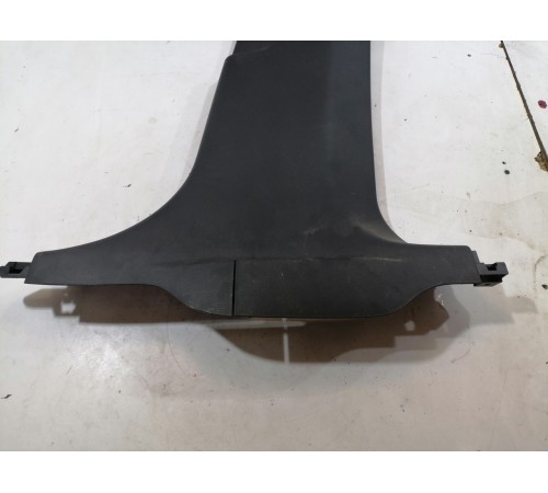 Обшивка центральной стойки правая нижняя