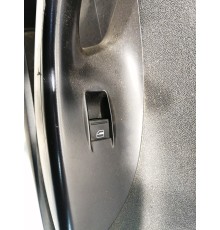 Кнопка стеклоподъемника передняя правая