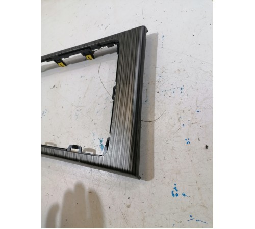 Накладка центральной консоли