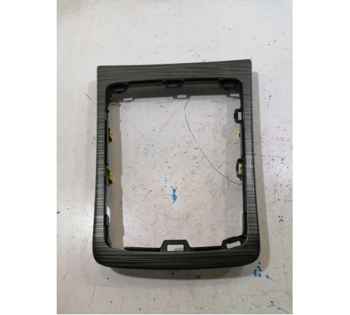 Накладка центральной консоли