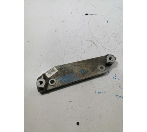 Кронштейн опоры двигателя